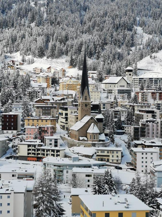 Holiday Apartment Bolgen - Close To Everything! Bolgen, Jakobshorn, Bus Stop, Train Station, Supermarket, Ski School, Ski Rentals, Restaurants And More! Davos Exteriér fotografie