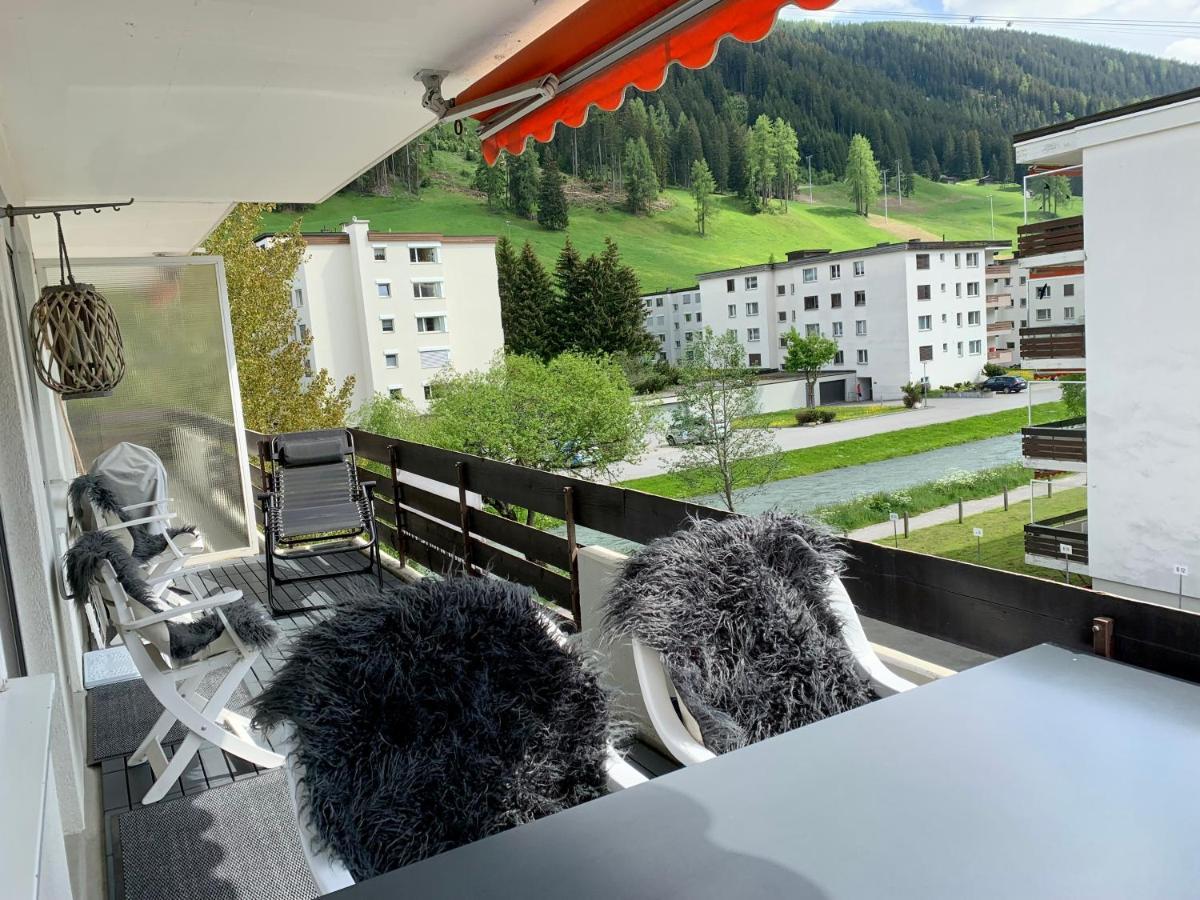 Holiday Apartment Bolgen - Close To Everything! Bolgen, Jakobshorn, Bus Stop, Train Station, Supermarket, Ski School, Ski Rentals, Restaurants And More! Davos Exteriér fotografie